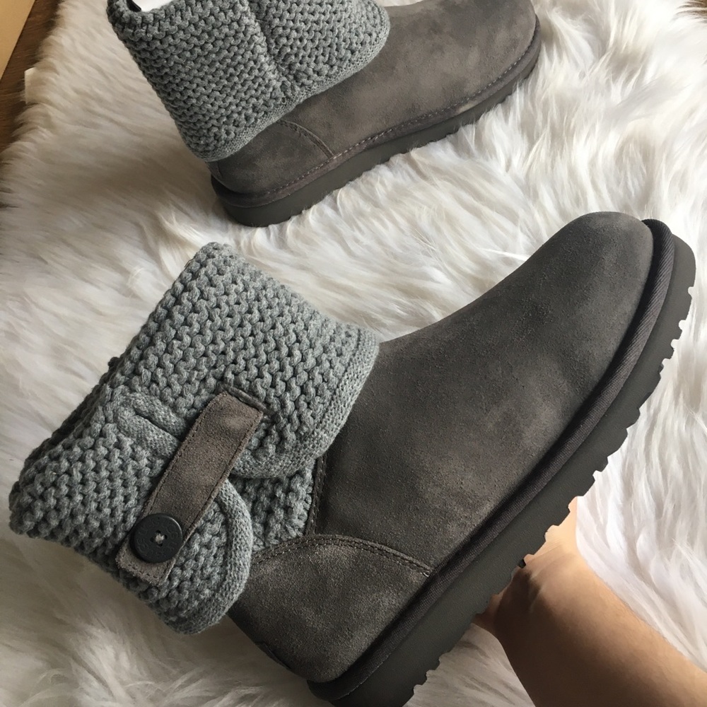 Ugg darrah kid’s grey 6